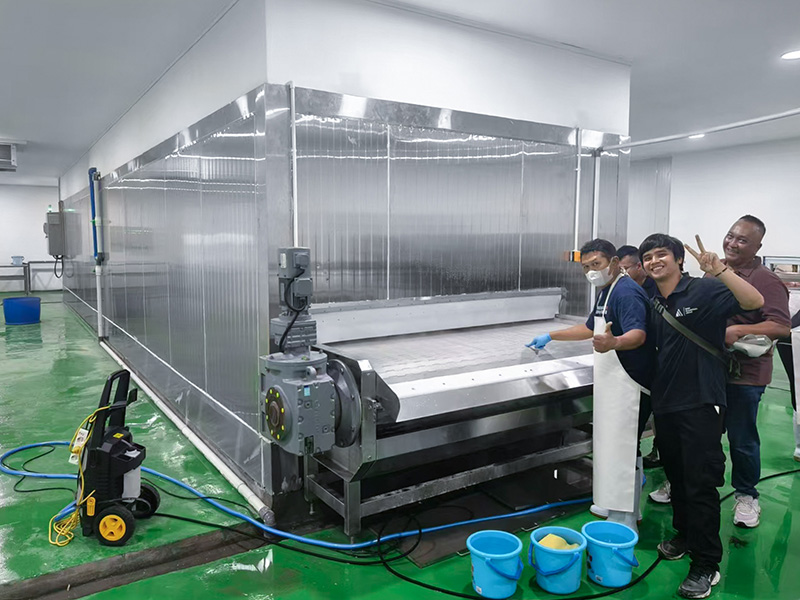 Туннельный морозильник для рыбного филе в Индонезии